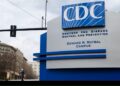 Los CDC eliminan las referencias de género y equidad en el material de salud pública