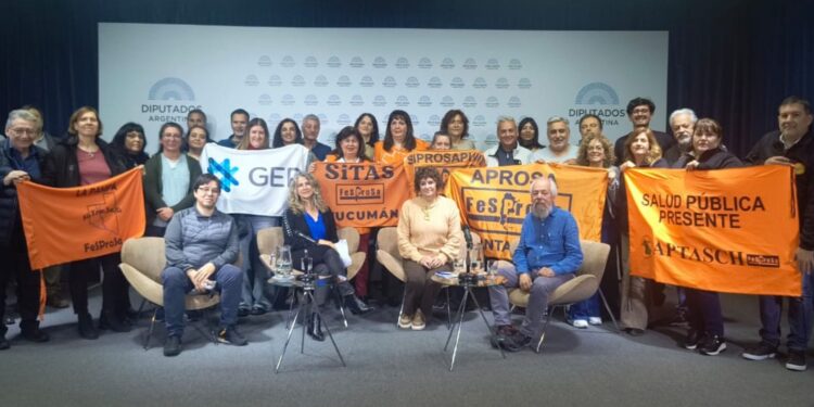 MEDICAMENTOS – Piden derogar el DNU 70 e impulsar los laboratorios públicos