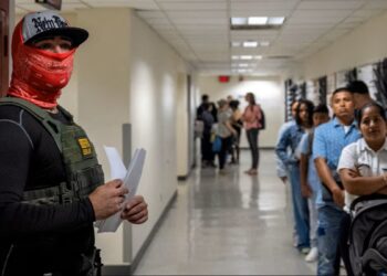 El personal de hospitales denuncia la presencia del ICE: “Es una amenaza contra la salud pública”