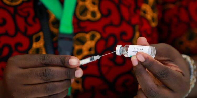 ¿Qué nos enseñan los ensayos clínicos de Pfizer en Nigeria en 1996 sobre la reticencia a las vacunas?